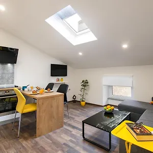  Appartamento Hana - Attic In City Center